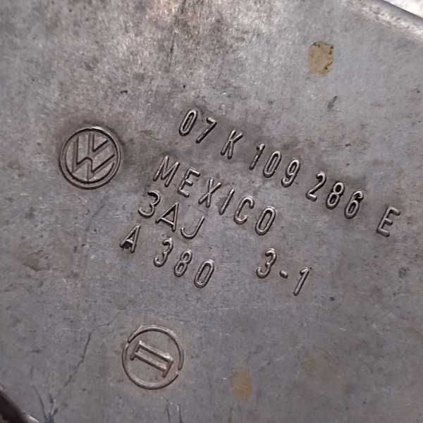 Tampa Frontal Cabeçote Vw Jetta 2.5 5cc 2010 07k109286e